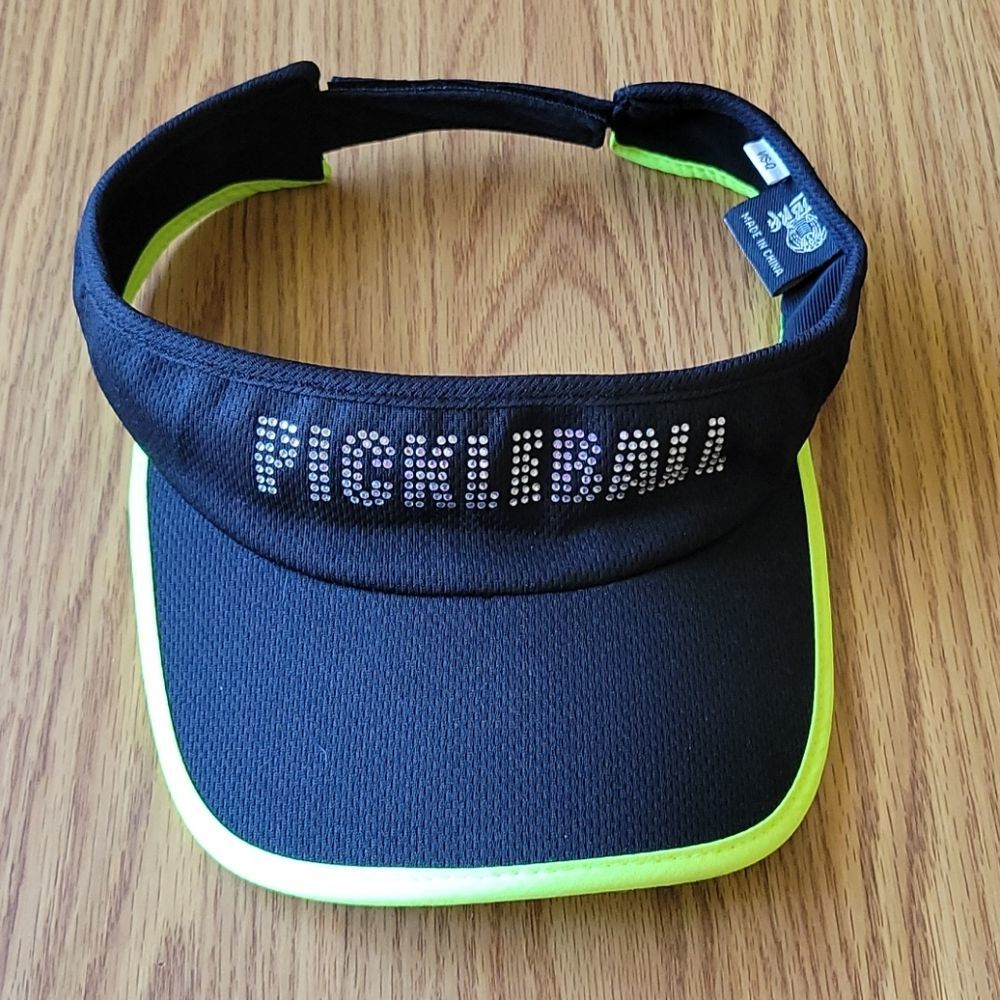 Cobra hat vis-Q color black and green